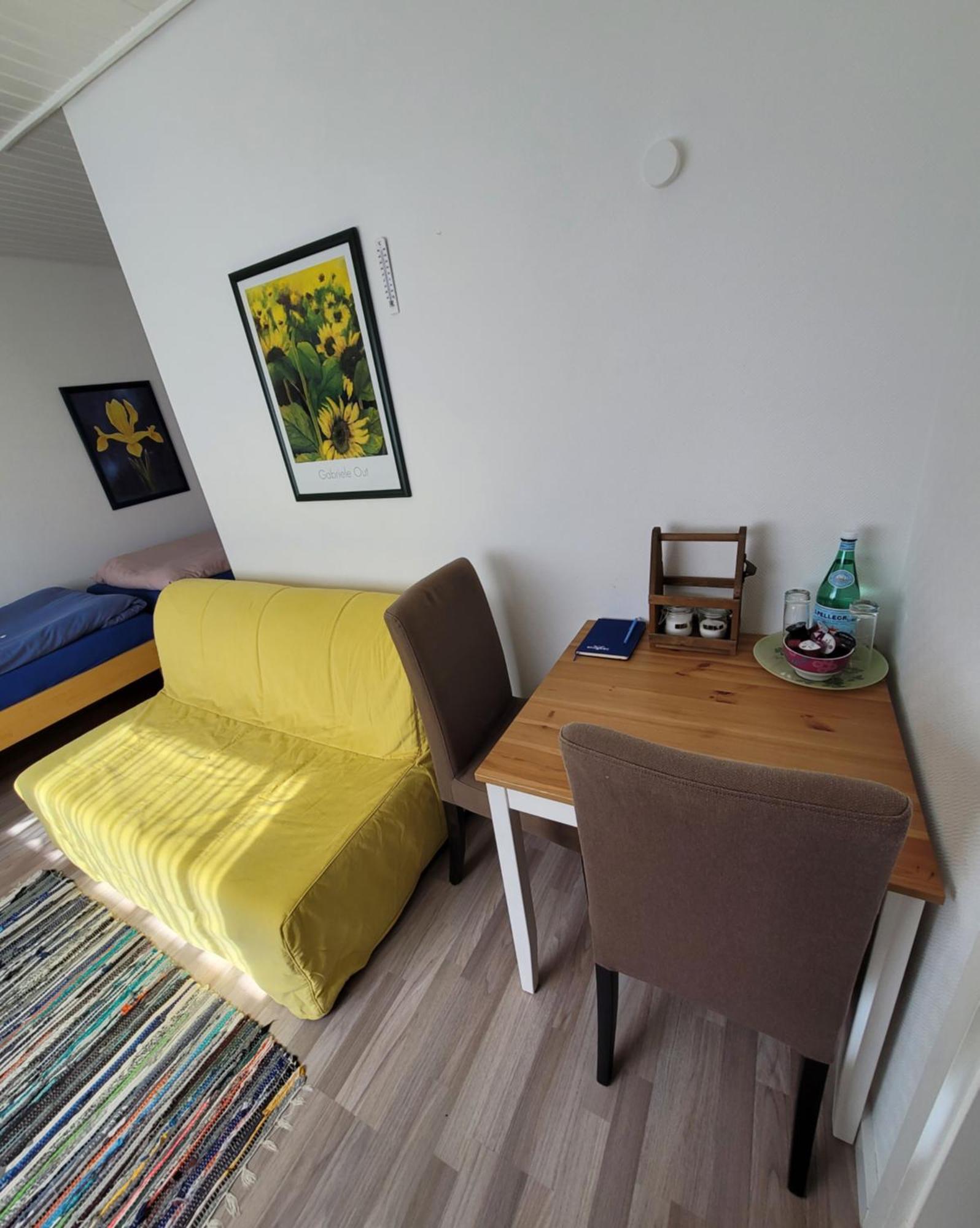 Messezimmer Am Thewissenweg Dusseldorf Bagian luar foto